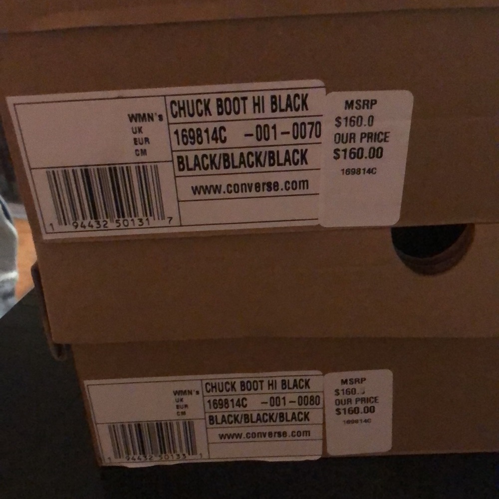Converse NWT/ box. Flash $75 first pair - Picture 6 of 9